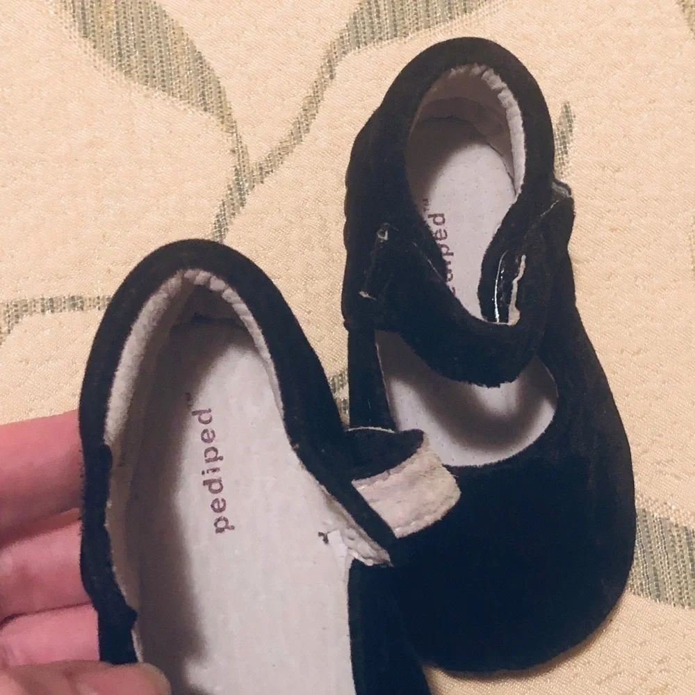 Pediped Baby Girl Shoes Black Velvet and socks